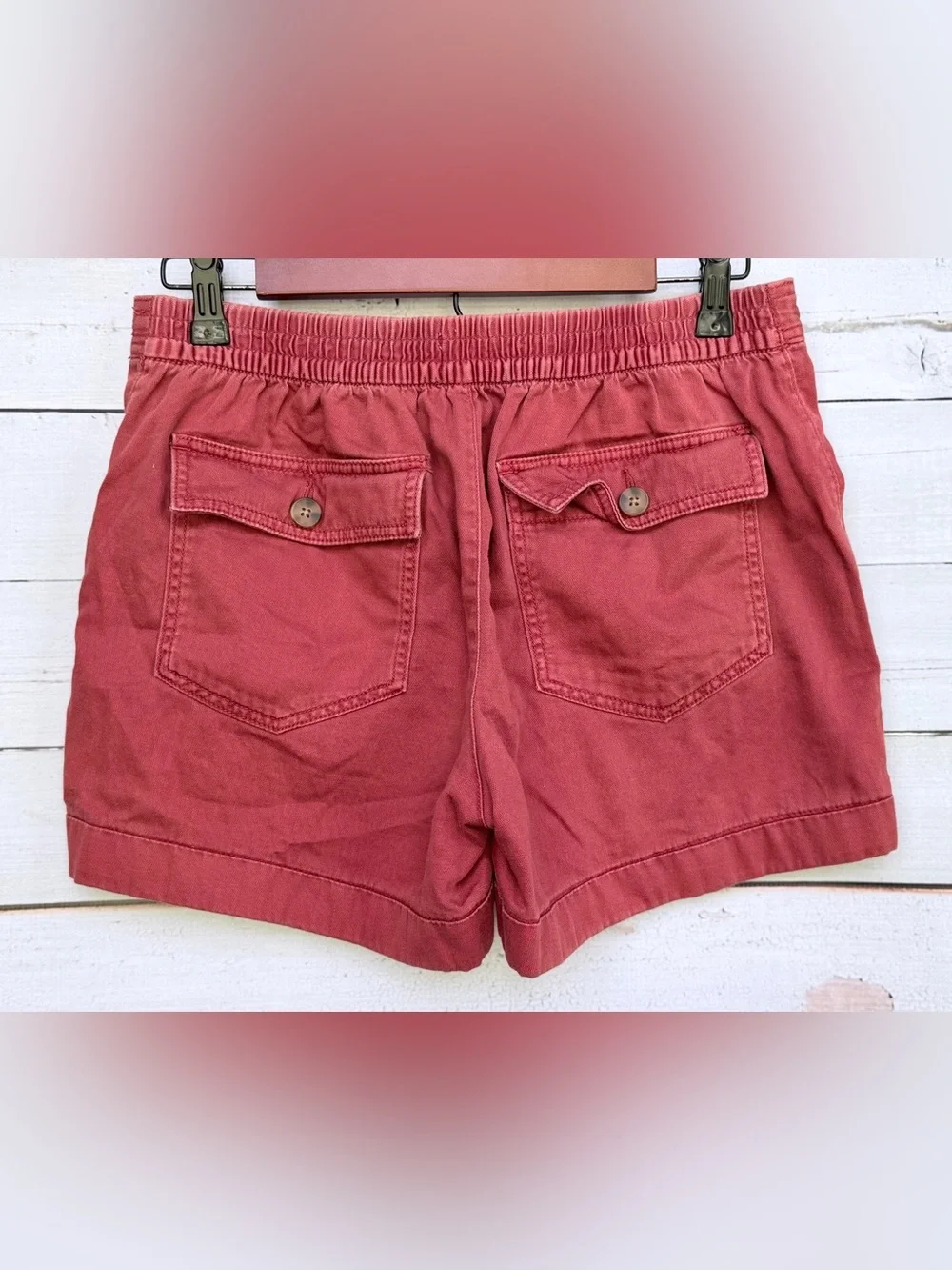 Old Navy High-Waist Utility Shorts in Rose - Picture 4 of 4